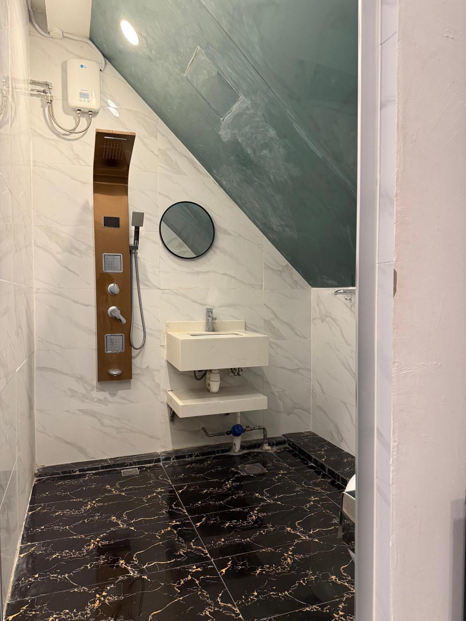 Jjh Serviced Near Serangoon Mrt 2* Singapur